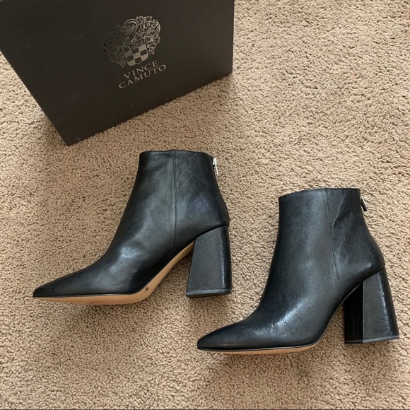 NEW 10 Vince Camuto Benedie Black Leather Bootie - Picture 8 of 13